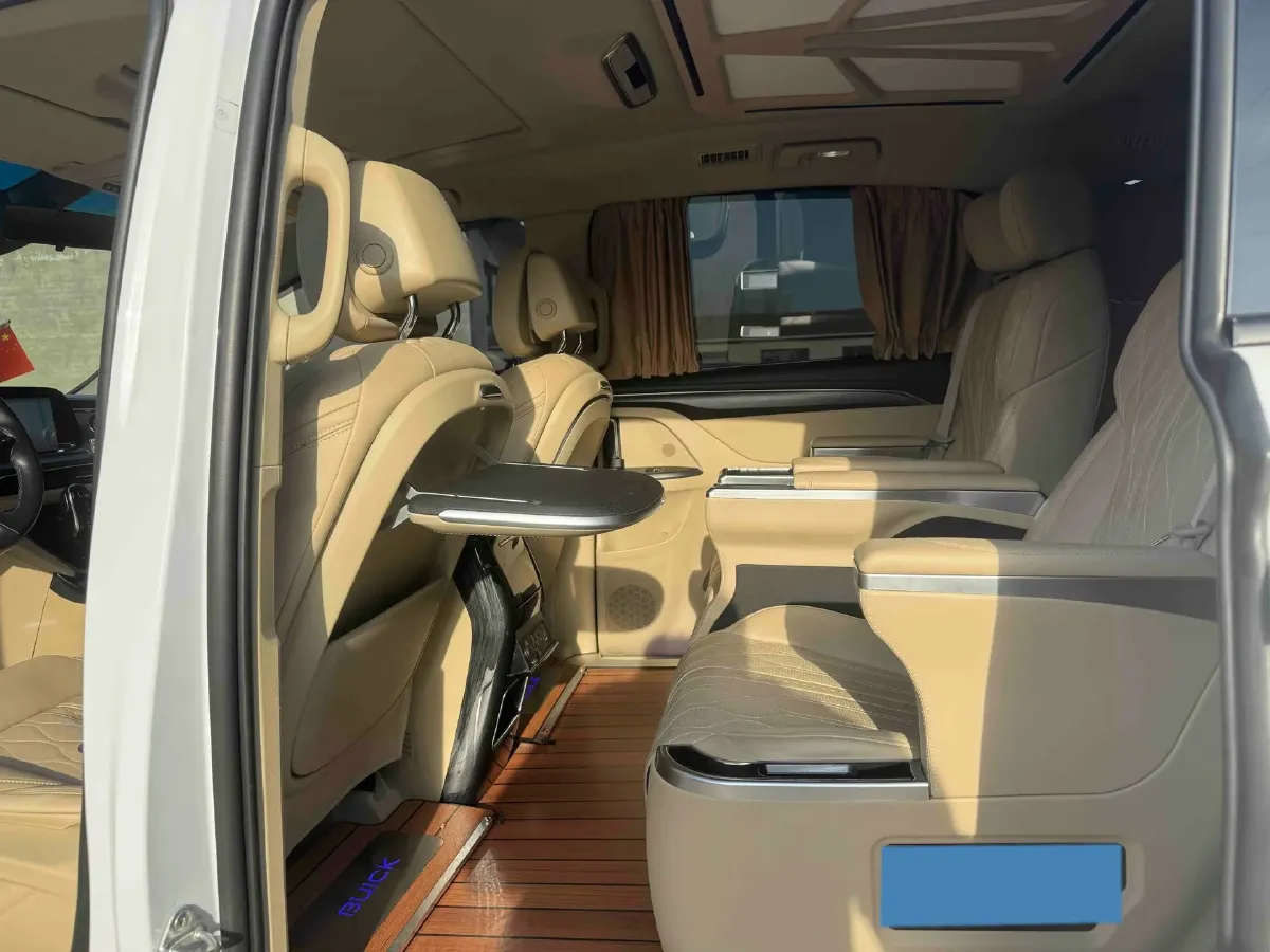 2022 Buick GL8 2.0T 237HP L4 9AT,autocango,china used car exporter,china ev exporter,chinese used car exporter,chinese used ev exporter