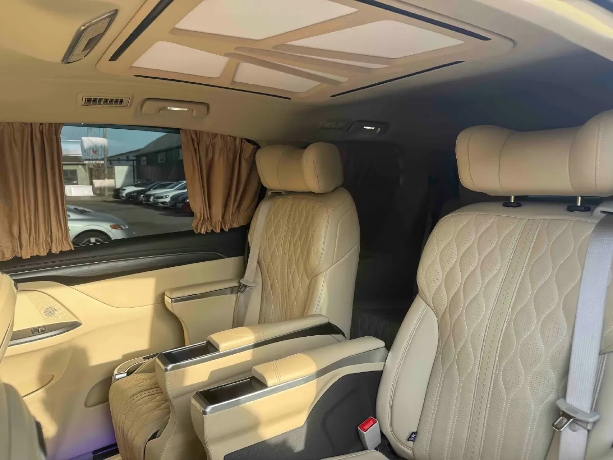 2022 Buick GL8 2.0T 237HP L4 9AT,autocango,china used car exporter,china ev exporter,chinese used car exporter,chinese used ev exporter