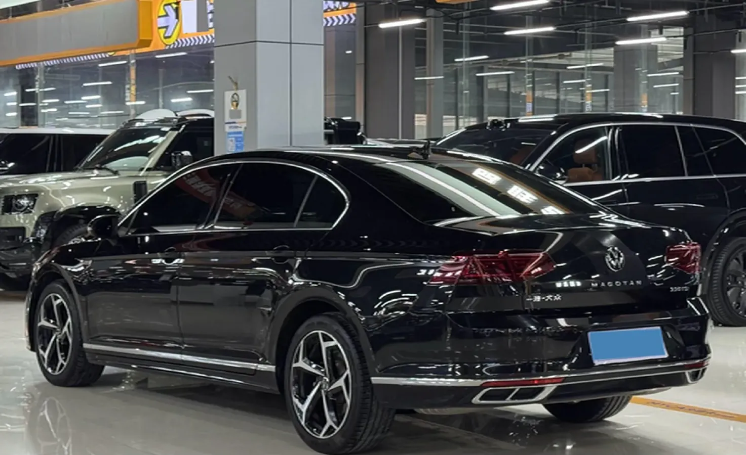 2023 Volkswagen Magotan 2.0T 186HP L4 7DCT,autocango,china used car exporter,china ev exporter,chinese used car exporter,chinese used ev exporter