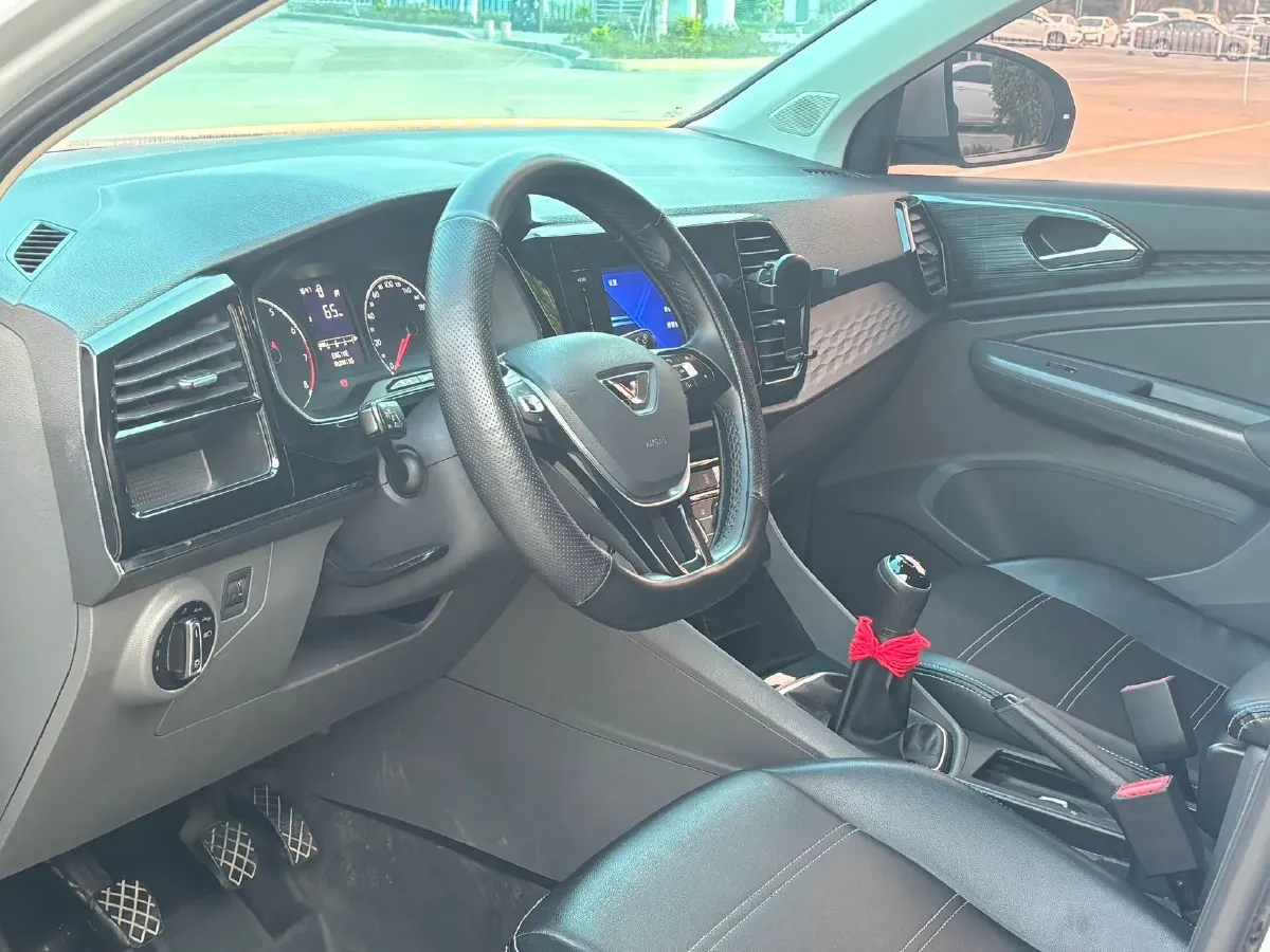 2019 Jetta VS5 1.4T 150HP L4 5MT,autocango,china used car exporter,china ev exporter,chinese used car exporter,chinese used ev exporter