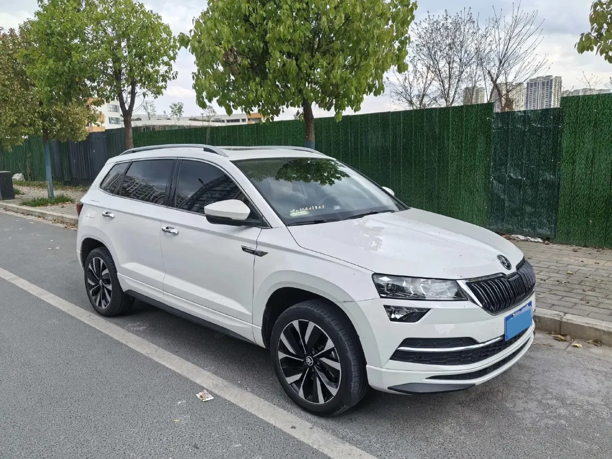 2022 Skoda Karoq 1.4T 150HP L4 7DCT,autocango,china used car exporter,china ev exporter,chinese used car exporter,chinese used ev exporter
