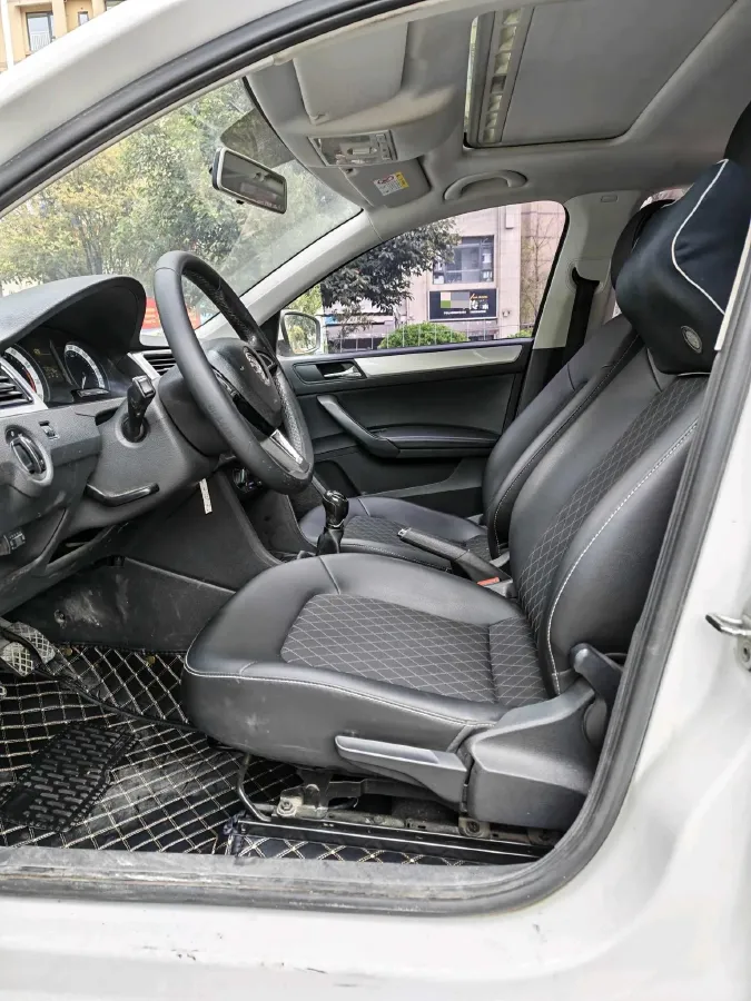 2018 Skoda Rapid 1.6L 110HP L4 5MT,autocango,china used car exporter,china ev exporter,chinese used car exporter,chinese used ev exporter