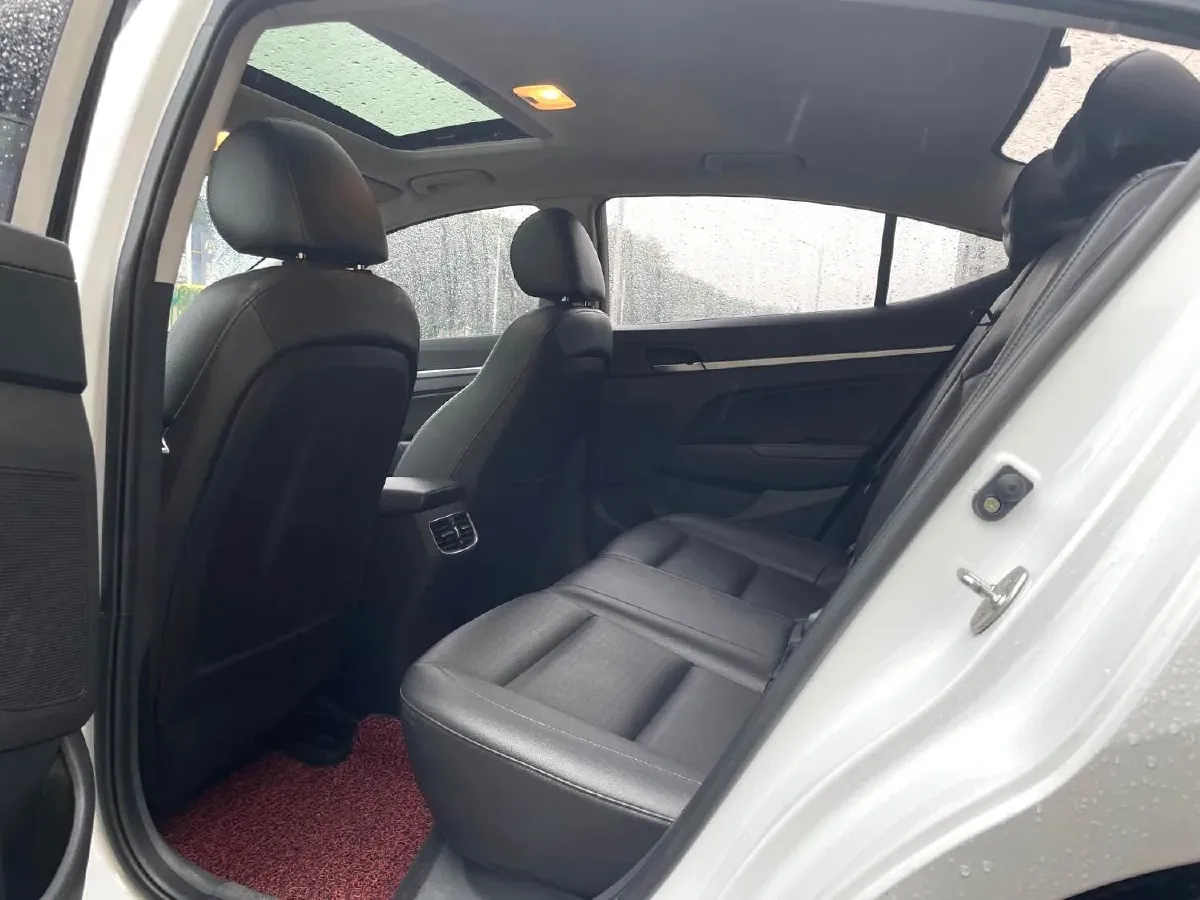 2020 Hyundai Elantra 1.5L 115HP L4 CVT,autocango,china used car exporter,china ev exporter,chinese used car exporter,chinese used ev exporter