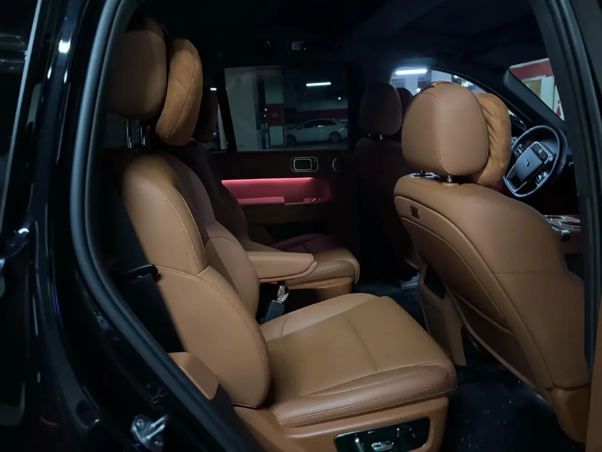 2024 Volvo S60 2.0T 197HP L4 7DCT,autocango,china used car exporter,china ev exporter,chinese used car exporter,chinese used ev exporter