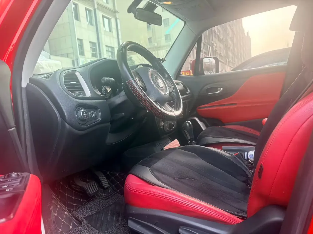 2018 Jeep Renegade 2.0L 148HP L4 9AT,autocango,china used car exporter,china ev exporter,chinese used car exporter,chinese used ev exporter