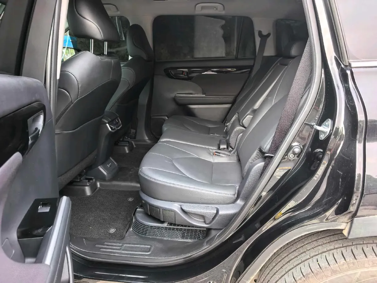 2026 Toyota Highlander 2.5L 189HP L4 E-CVT Hybrid,autocango,china used car exporter,china ev exporter,chinese used car exporter,chinese used ev exporter