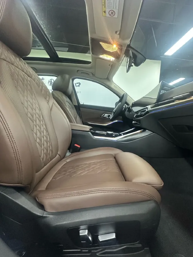 2023 BMW 3 Series 2.0T 156HP L4 8AT,autocango,china used car exporter,china ev exporter,chinese used car exporter,chinese used ev exporter