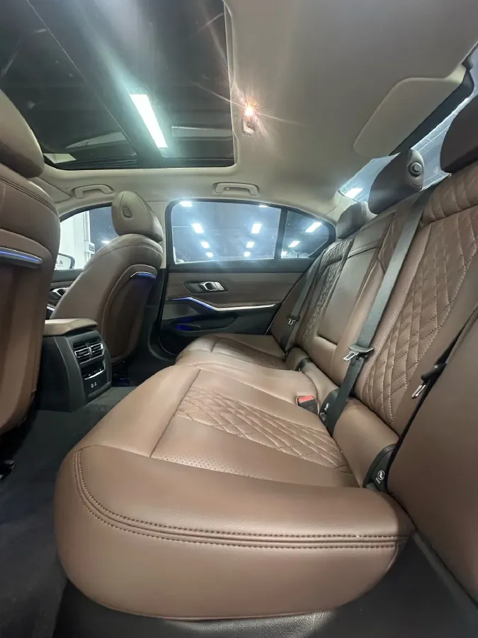 2023 BMW 3 Series 2.0T 156HP L4 8AT,autocango,china used car exporter,china ev exporter,chinese used car exporter,chinese used ev exporter