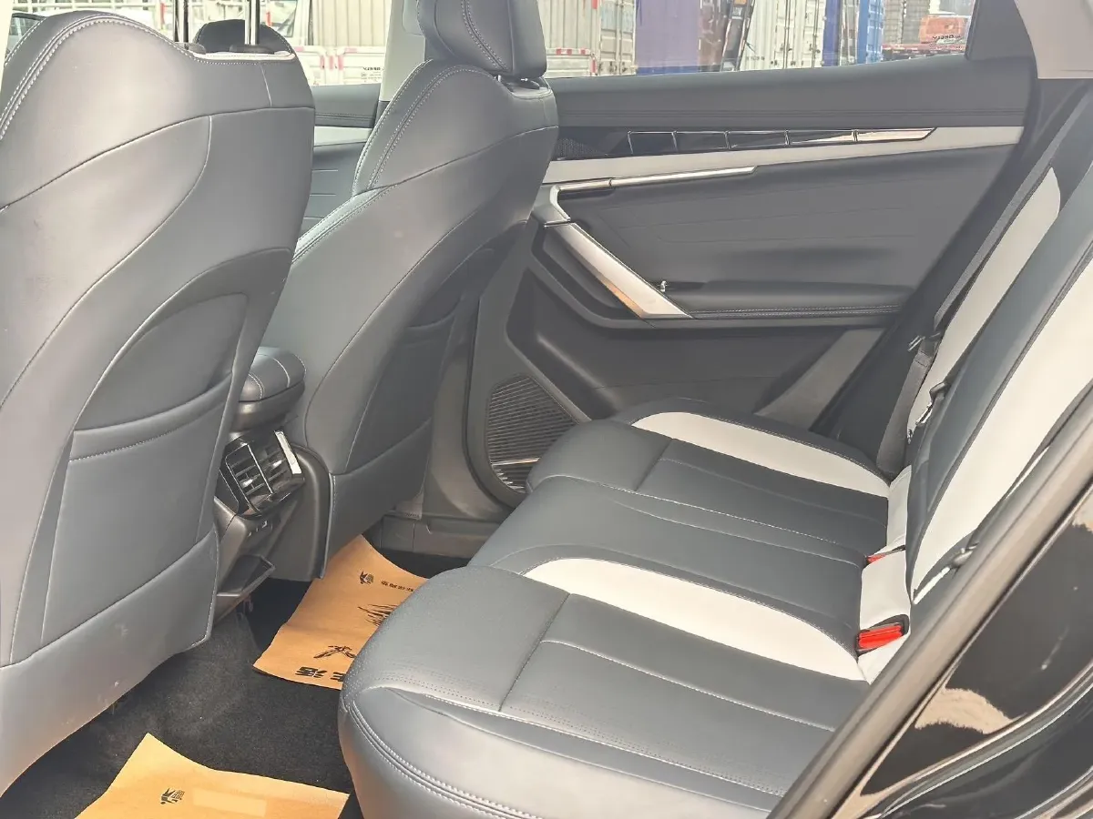 2024 Geely StarRay 1.5T 181HP L4 7DCT,autocango,china used car exporter,china ev exporter,chinese used car exporter,chinese used ev exporter