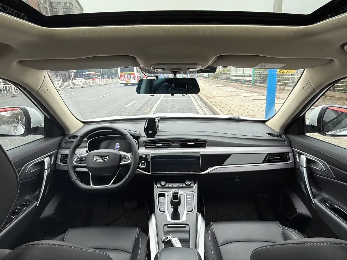 2020 Roewe i6 1.5T 169HP L4 7DCT,autocango,china used car exporter,china ev exporter,chinese used car exporter,chinese used ev exporter