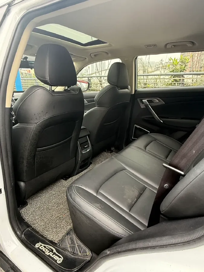 2020 Roewe i6 1.5T 169HP L4 7DCT,autocango,china used car exporter,china ev exporter,chinese used car exporter,chinese used ev exporter