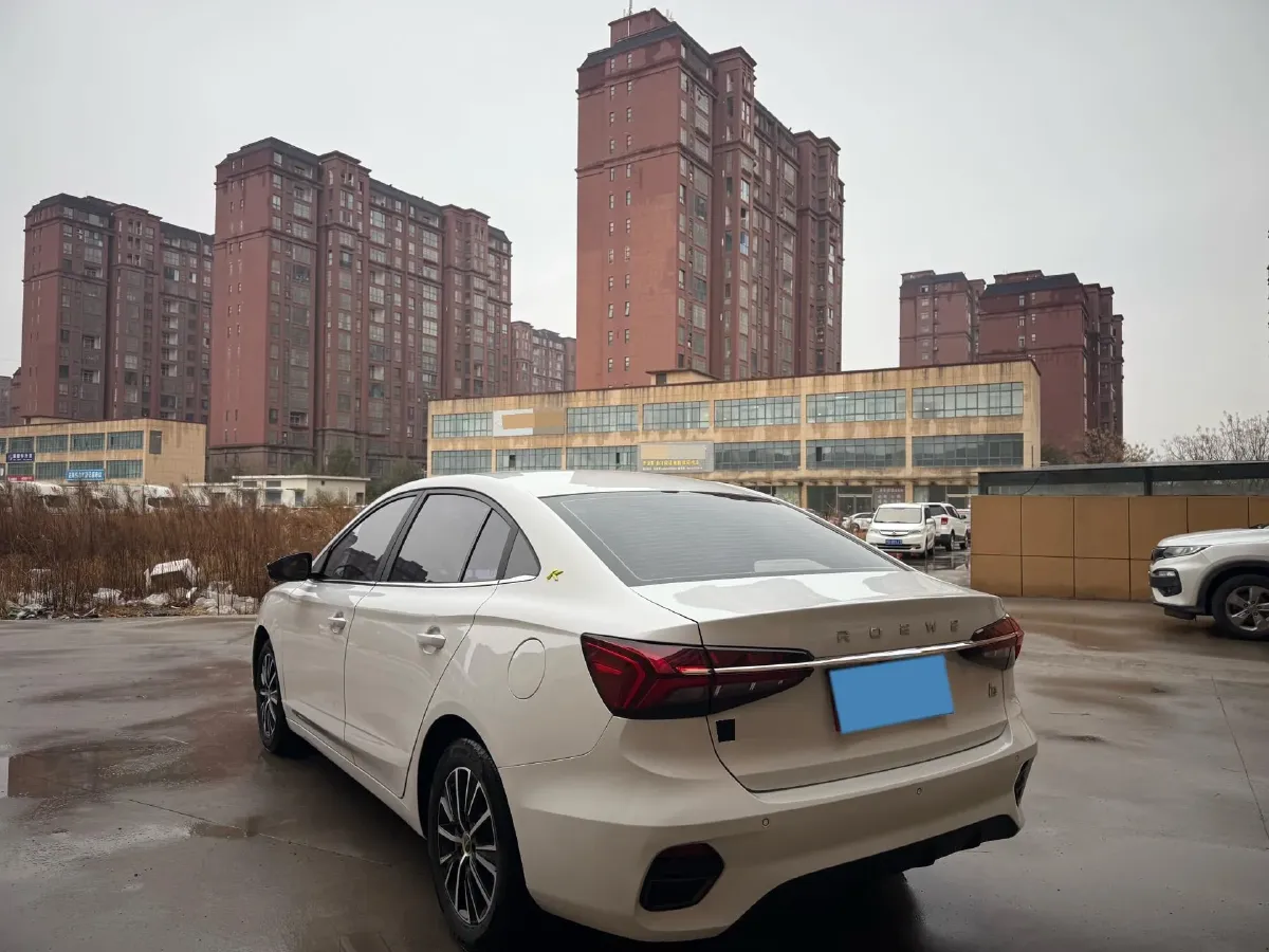 2021 Roewe i5 1.5L 120HP L4 CVT,autocango,china used car exporter,china ev exporter,chinese used car exporter,chinese used ev exporter