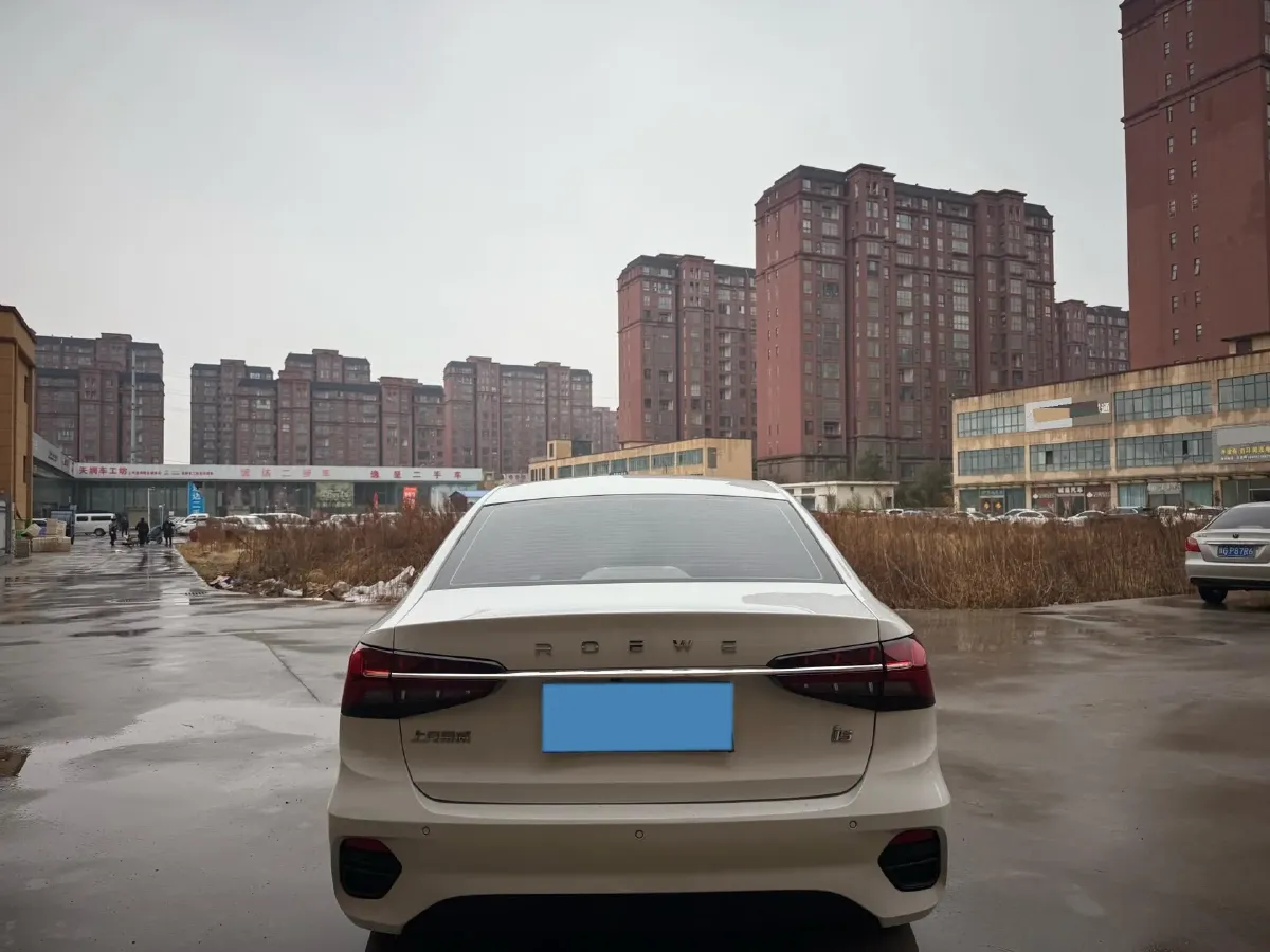 2021 Roewe i5 1.5L 120HP L4 CVT,autocango,china used car exporter,china ev exporter,chinese used car exporter,chinese used ev exporter