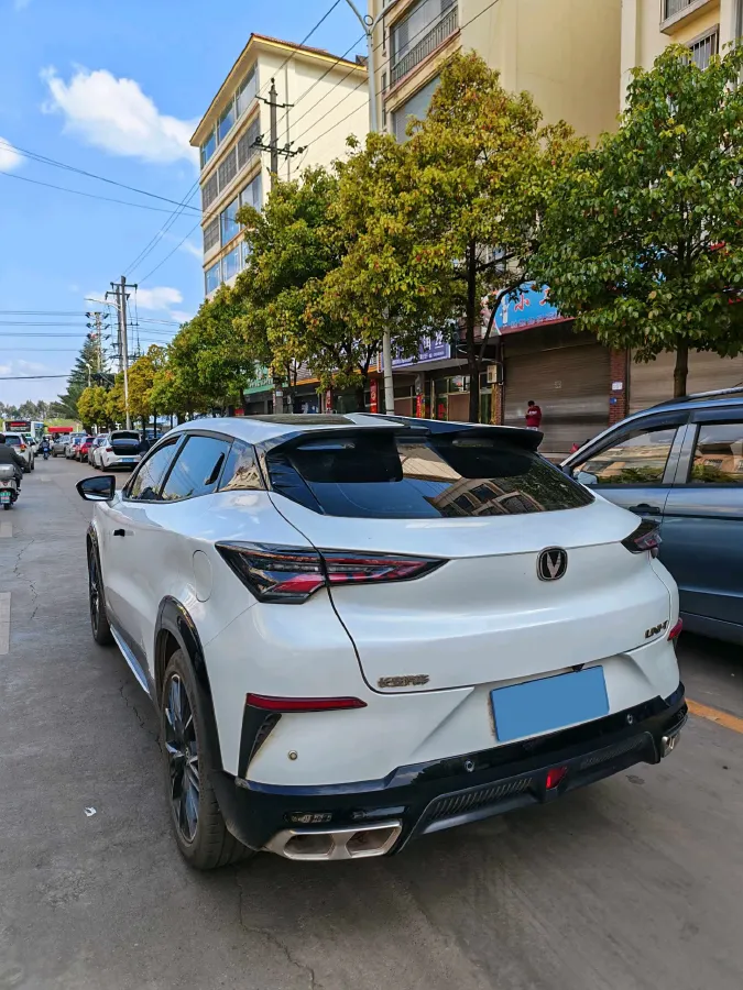 2023 ChangAn UNI-T 1.5T 188HP L4 7DCT,autocango,china used car exporter,china ev exporter,chinese used car exporter,chinese used ev exporter