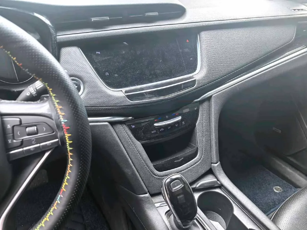 2021 Cadillac XT6 2.0T 237HP L4 9AT,autocango,china used car exporter,china ev exporter,chinese used car exporter,chinese used ev exporter