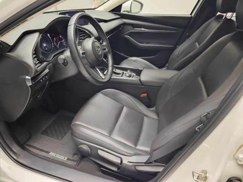 2023 Mazda 3 Axela 2.0L 158HP L4 6AT,autocango,china used car exporter,china ev exporter,chinese used car exporter,chinese used ev exporter