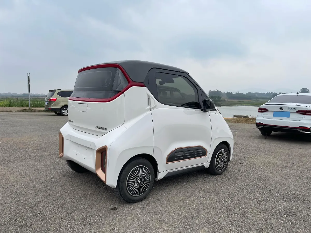 2020 BaoJun E200 BEV 28KWH,autocango,china used car exporter,china ev exporter,chinese used car exporter,chinese used ev exporter