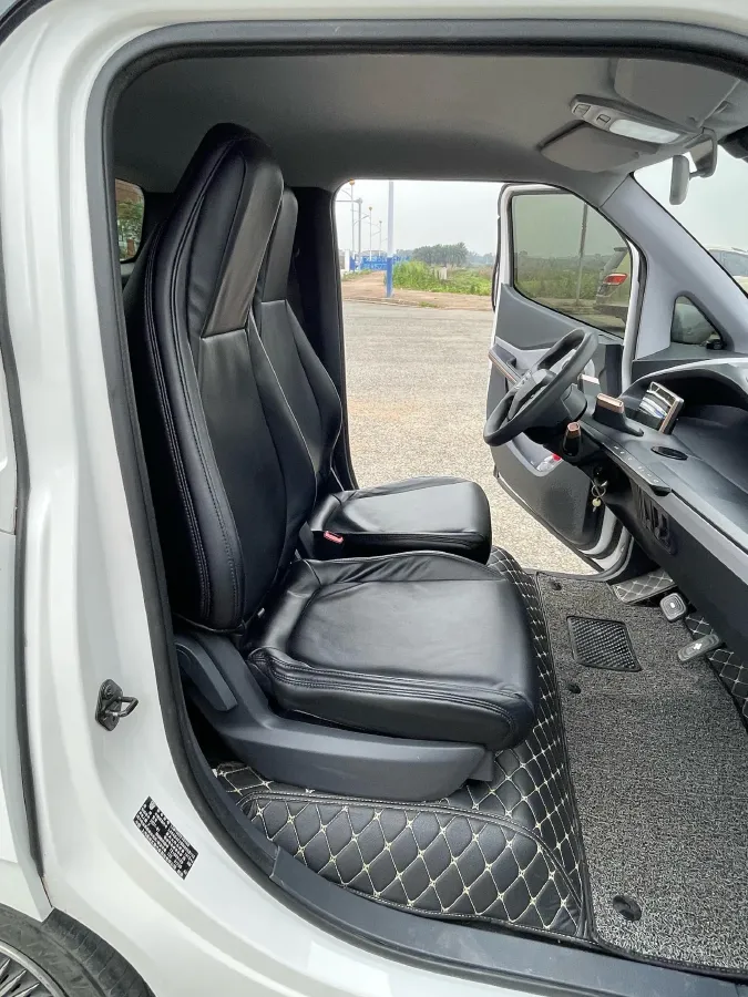 2020 BaoJun E200 BEV 28KWH,autocango,china used car exporter,china ev exporter,chinese used car exporter,chinese used ev exporter