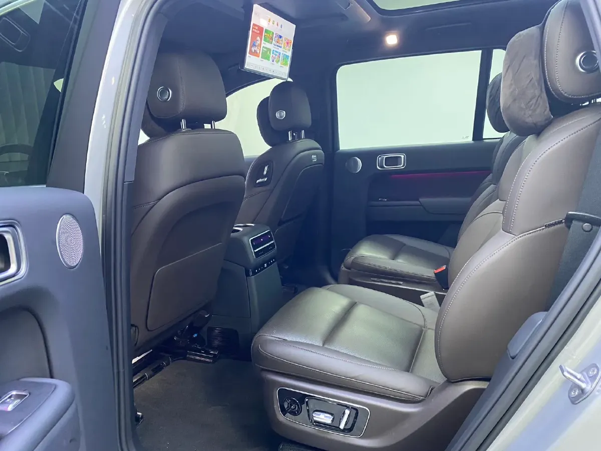 2022 Li L9 Range Extended 154HP REEV 42.6KWH,autocango,china used car exporter,china ev exporter,chinese used car exporter,chinese used ev exporter