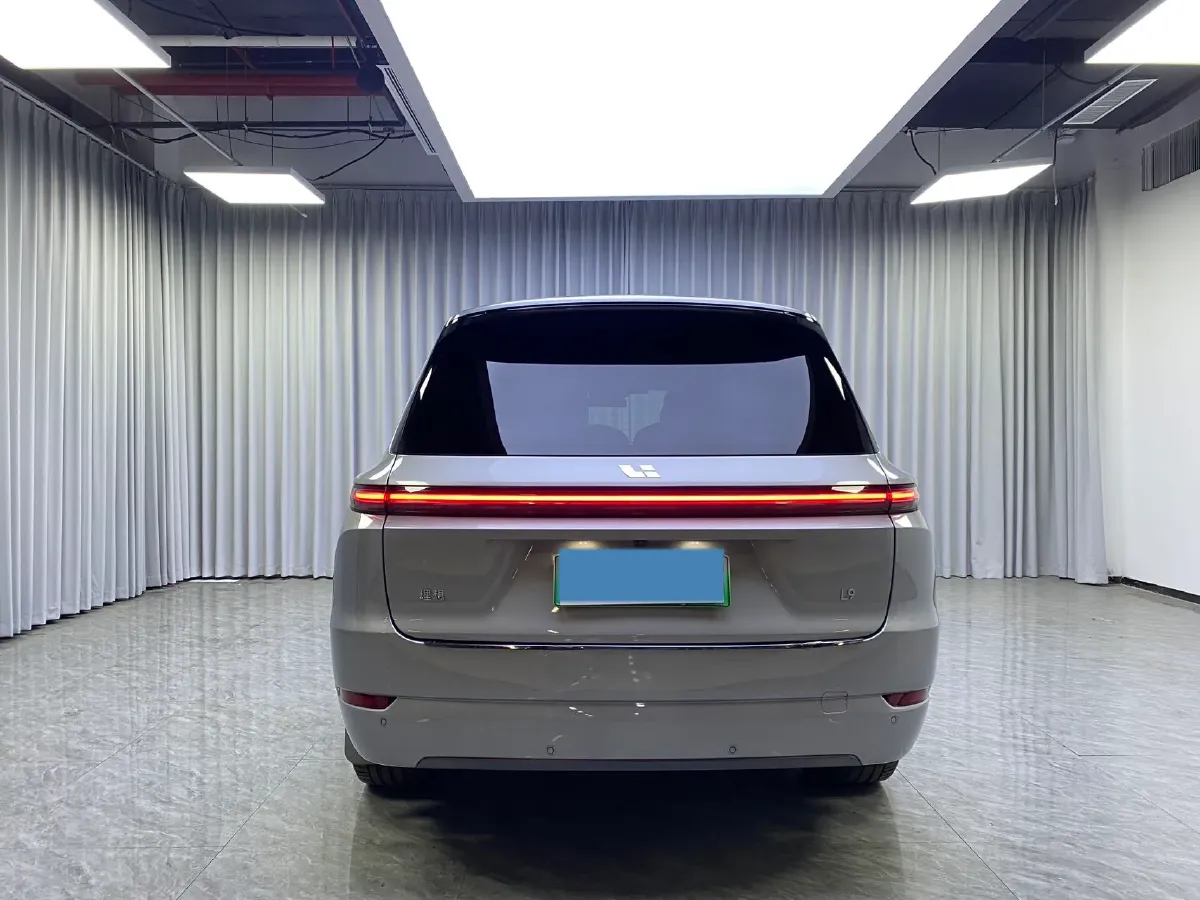 2022 Li L9 Range Extended 154HP REEV 42.6KWH,autocango,china used car exporter,china ev exporter,chinese used car exporter,chinese used ev exporter