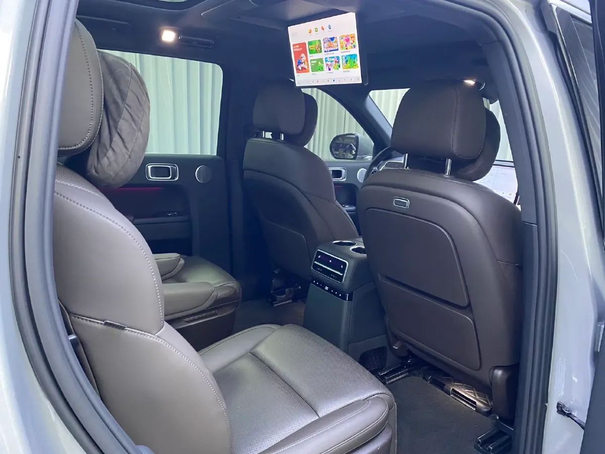 2022 Li L9 Range Extended 154HP REEV 42.6KWH,autocango,china used car exporter,china ev exporter,chinese used car exporter,chinese used ev exporter