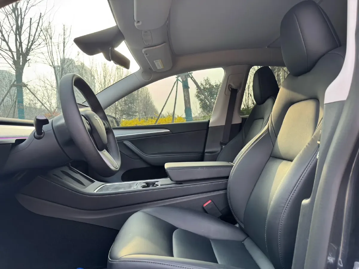 2024 Iveco OuSheng BEV 77.28KWH,autocango,china used car exporter,china ev exporter,chinese used car exporter,chinese used ev exporter