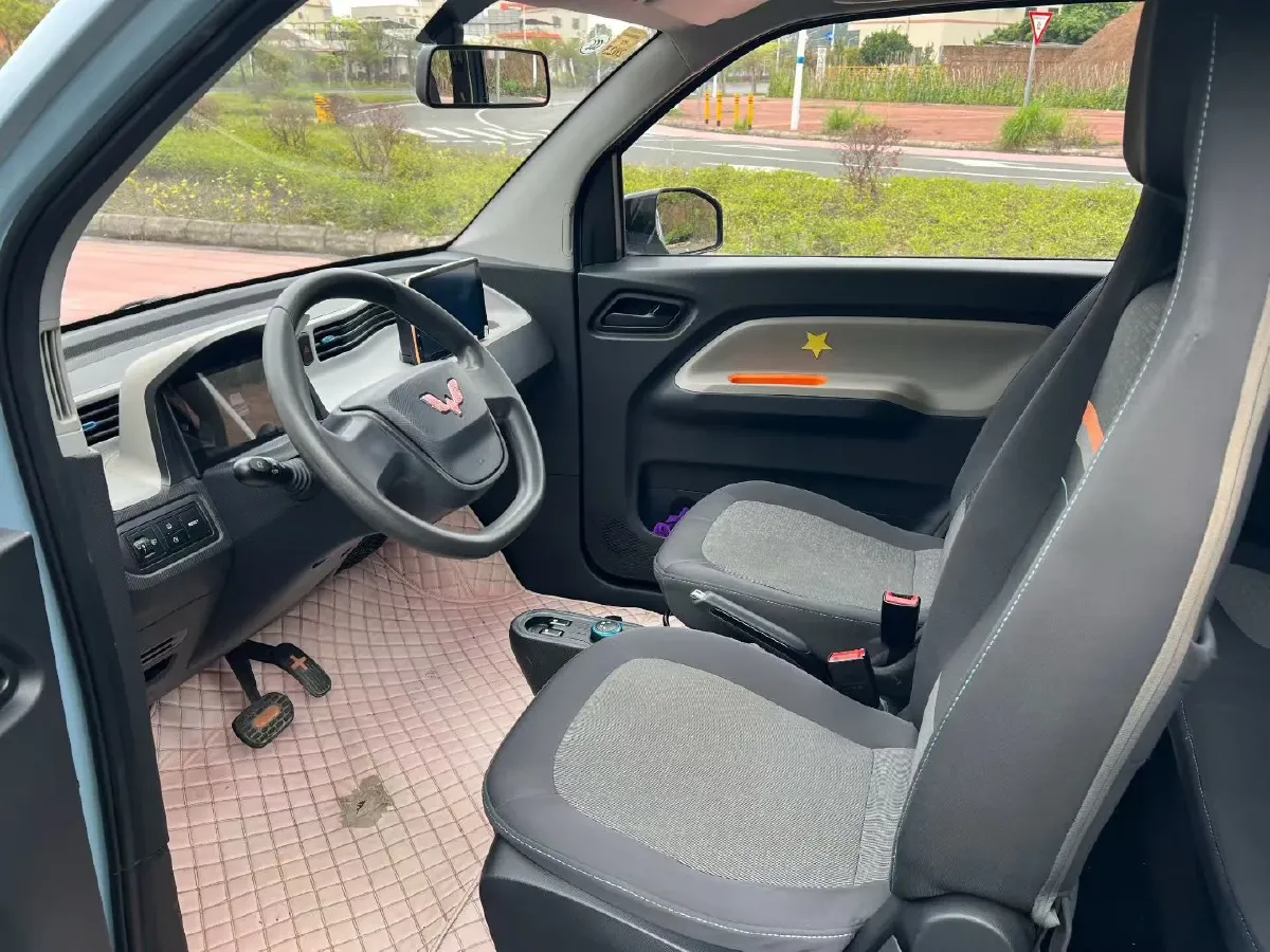 2021 WuLing HongGuang MINI EV BEV 9.3KWH,autocango,china used car exporter,china ev exporter,chinese used car exporter,chinese used ev exporter