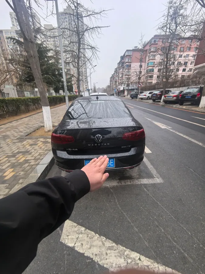 2024 Volkswagen Magotan 2.0T 186HP L4 7DCT,autocango,china used car exporter,china ev exporter,chinese used car exporter,chinese used ev exporter