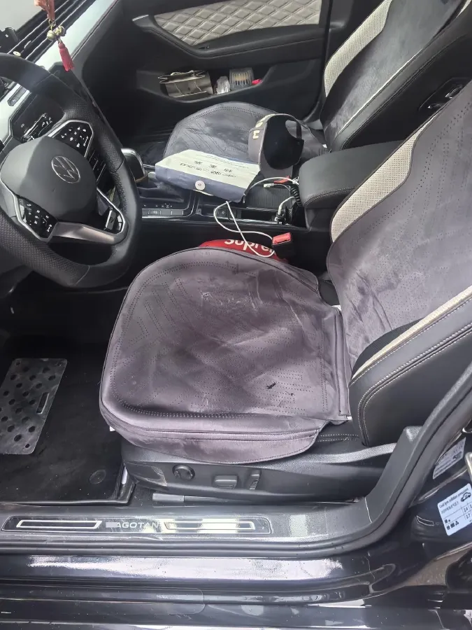 2024 Volkswagen Magotan 2.0T 186HP L4 7DCT,autocango,china used car exporter,china ev exporter,chinese used car exporter,chinese used ev exporter