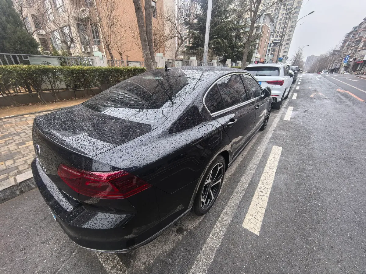 2024 Volkswagen Magotan 2.0T 186HP L4 7DCT,autocango,china used car exporter,china ev exporter,chinese used car exporter,chinese used ev exporter