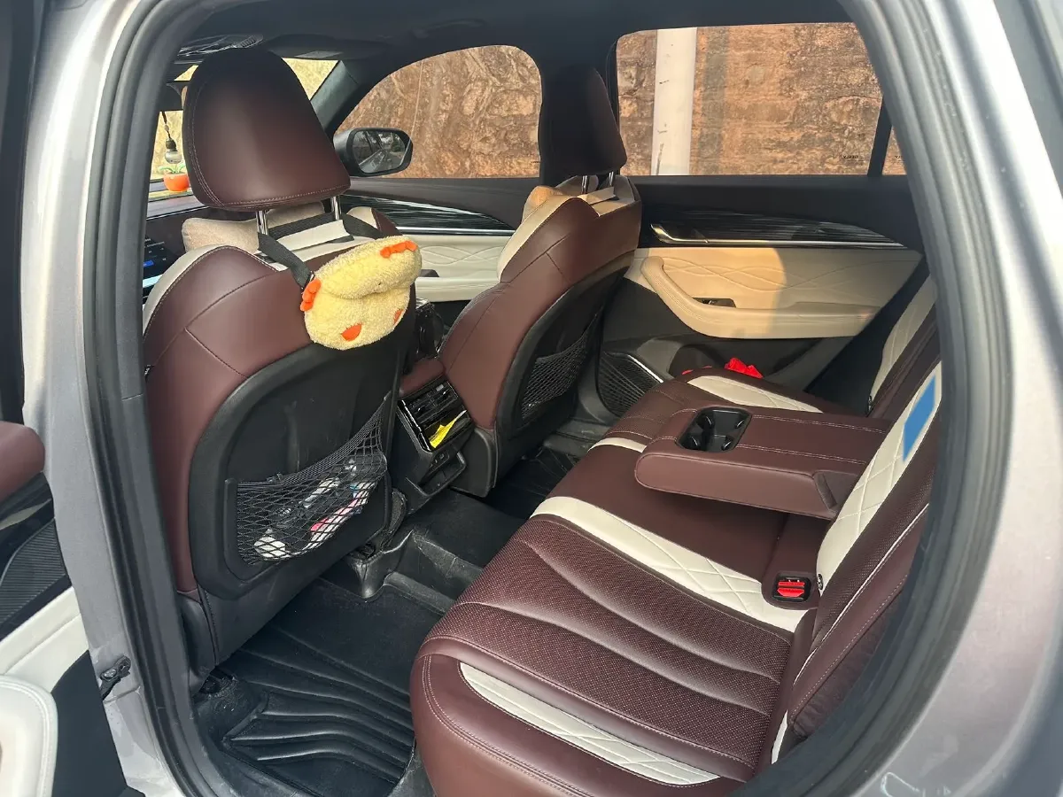 2021 Geely Monjaro 2.0T 238HP L4 8AT,autocango,china used car exporter,china ev exporter,chinese used car exporter,chinese used ev exporter