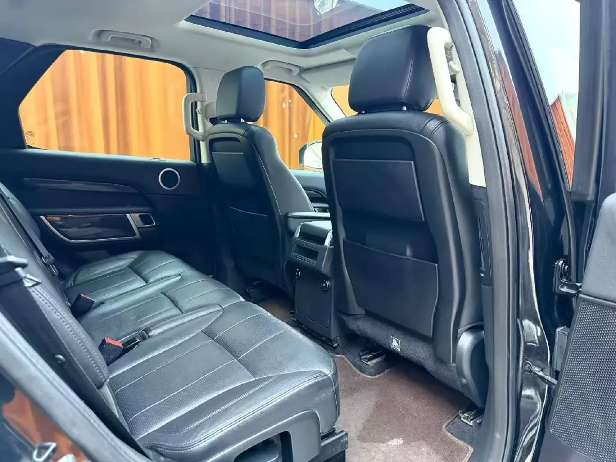 2018 Land Rover Discovery 3.0T 340HP V6 8AT,autocango,china used car exporter,china ev exporter,chinese used car exporter,chinese used ev exporter