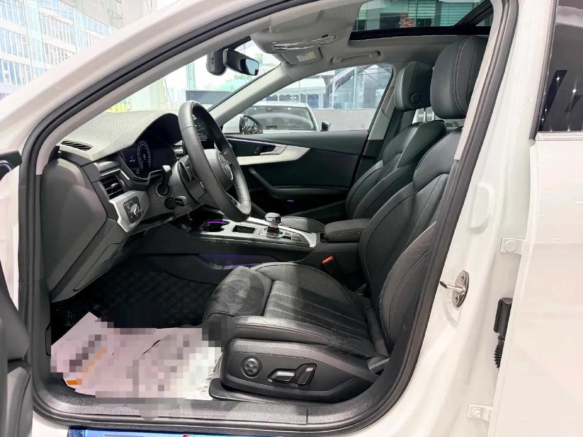 2020 Audi A4L 2.0T 190HP L4 7DCT,autocango,china used car exporter,china ev exporter,chinese used car exporter,chinese used ev exporter