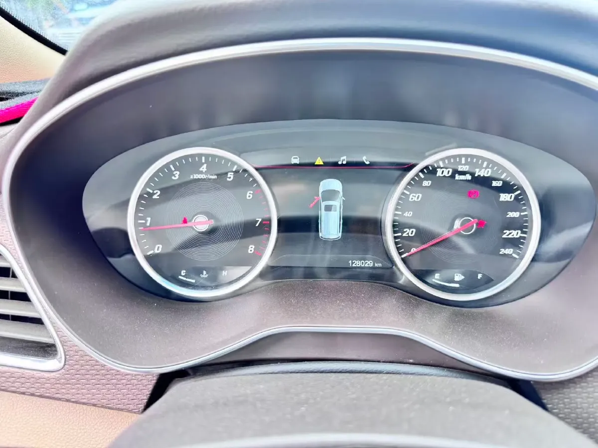 2017 BaoJun 730 1.5T 150HP L4 6MT,autocango,china used car exporter,china ev exporter,chinese used car exporter,chinese used ev exporter