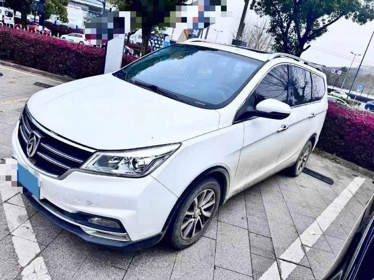 2017 BaoJun 730 1.5T 150HP L4 6MT,autocango,china used car exporter,china ev exporter,chinese used car exporter,chinese used ev exporter