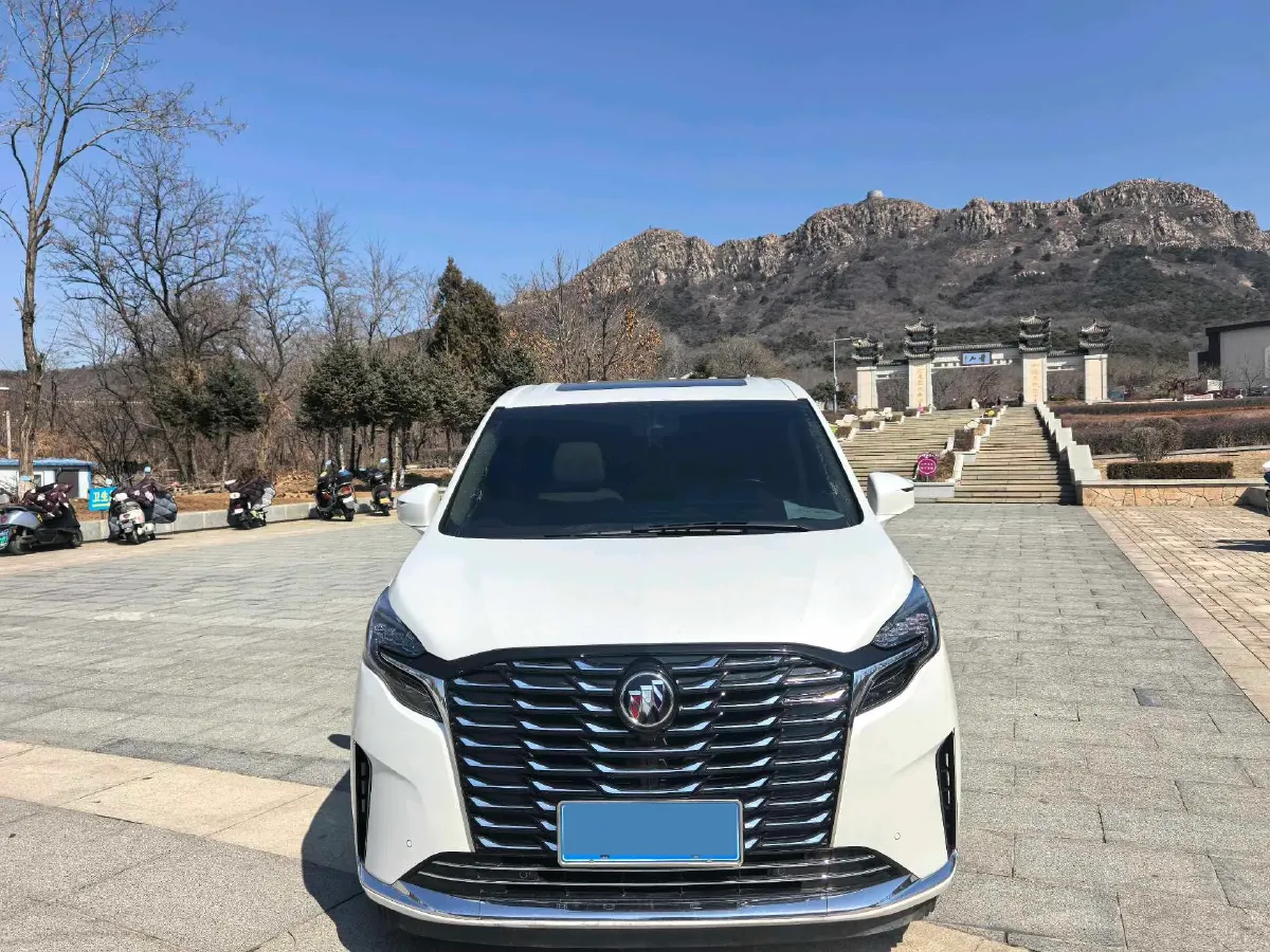 2023 Buick GL8 2.0T 237HP L4 9AT,autocango,china used car exporter,china ev exporter,chinese used car exporter,chinese used ev exporter