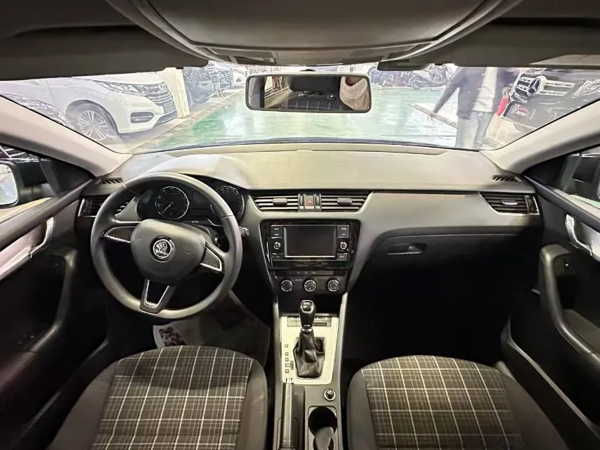 2018 Skoda Octavia 1.2T 116HP L4 7DCT,autocango,china used car exporter,china ev exporter,chinese used car exporter,chinese used ev exporter