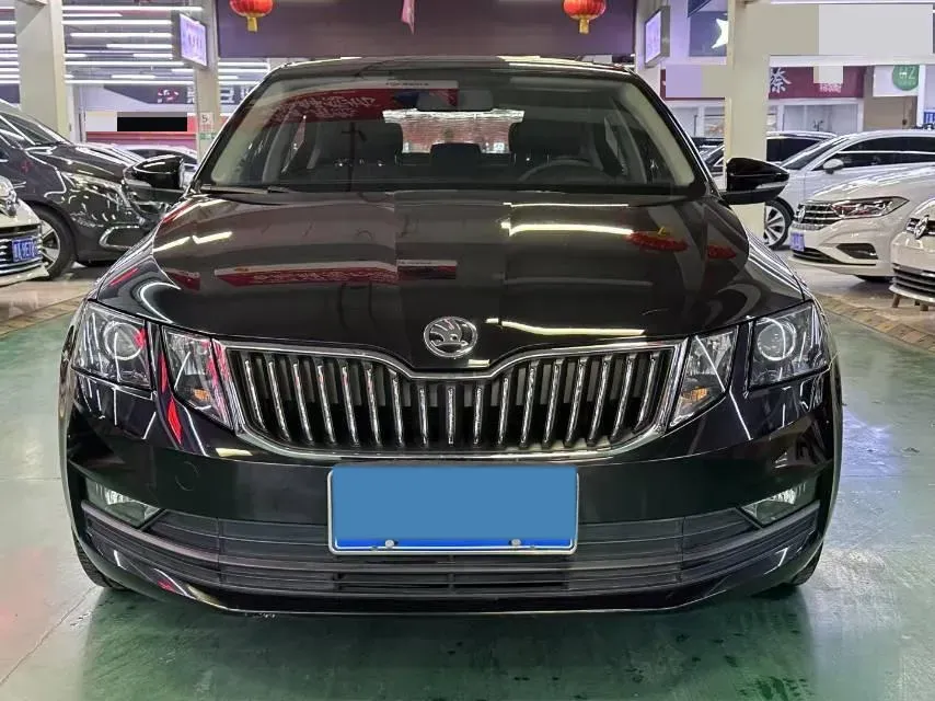 2018 Skoda Octavia 1.2T 116HP L4 7DCT,autocango,china used car exporter,china ev exporter,chinese used car exporter,chinese used ev exporter