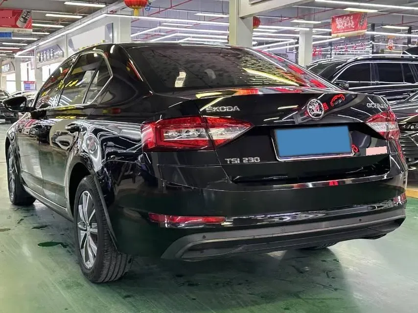 2018 Skoda Octavia 1.2T 116HP L4 7DCT,autocango,china used car exporter,china ev exporter,chinese used car exporter,chinese used ev exporter
