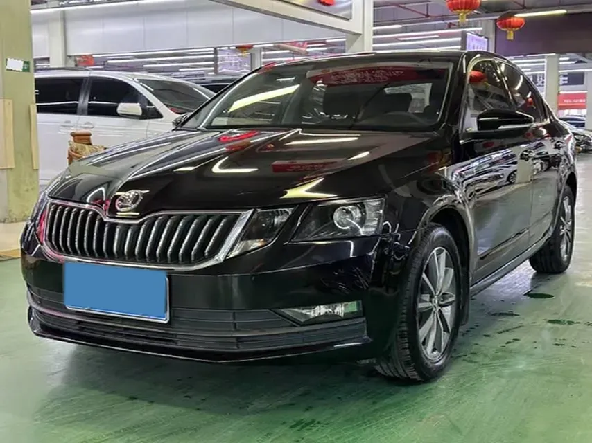 2018 Skoda Octavia 1.2T 116HP L4 7DCT,autocango,china used car exporter,china ev exporter,chinese used car exporter,chinese used ev exporter