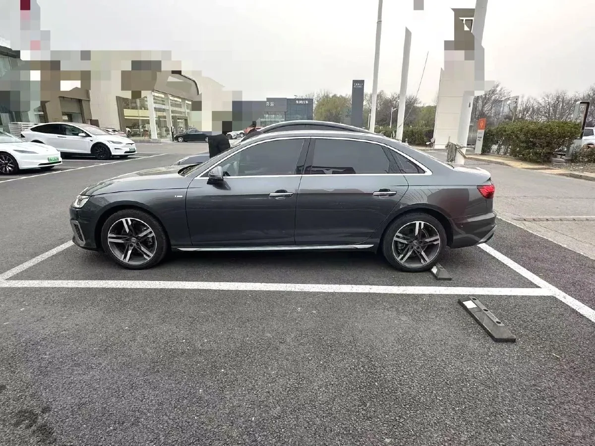 2020 Audi A4L 2.0T 190HP L4 7DCT,autocango,china used car exporter,china ev exporter,chinese used car exporter,chinese used ev exporter