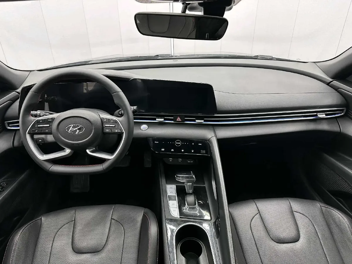 2022 Hyundai Elantra 1.5L 115HP L4 CVT,autocango,china used car exporter,china ev exporter,chinese used car exporter,chinese used ev exporter