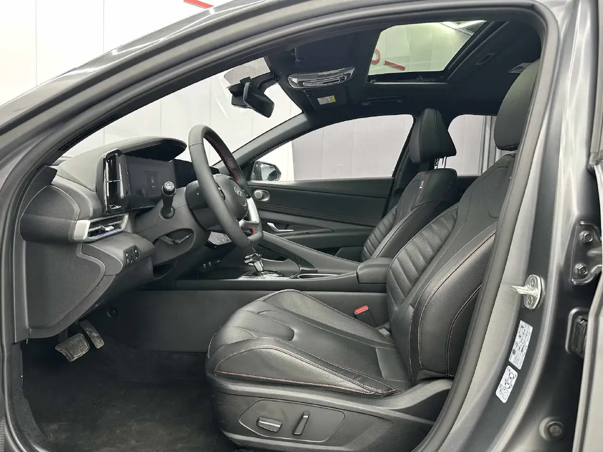 2022 Hyundai Elantra 1.5L 115HP L4 CVT,autocango,china used car exporter,china ev exporter,chinese used car exporter,chinese used ev exporter