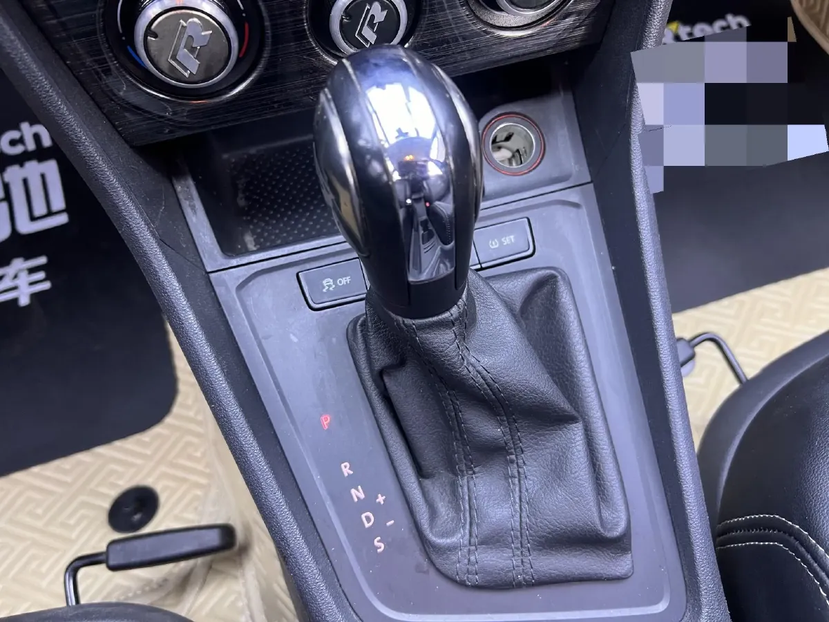 2017 Volkswagen Lavida 1.6L 110HP L4 6AT,autocango,china used car exporter,china ev exporter,chinese used car exporter,chinese used ev exporter