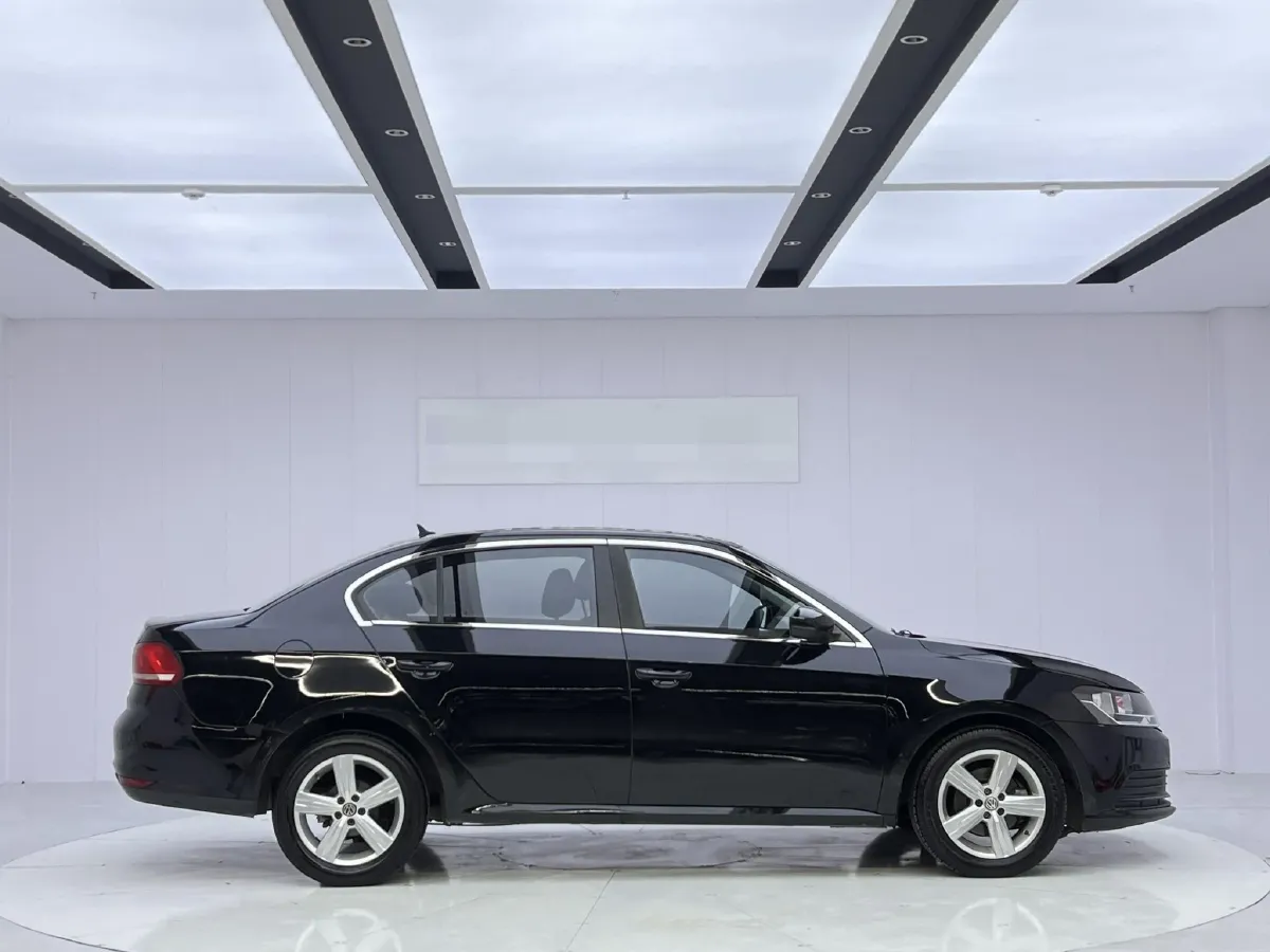 2017 Volkswagen Lavida 1.6L 110HP L4 6AT,autocango,china used car exporter,china ev exporter,chinese used car exporter,chinese used ev exporter