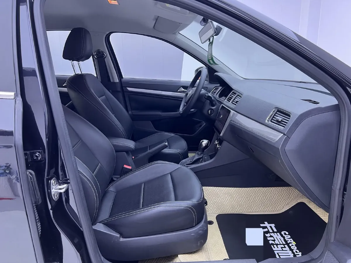 2017 Volkswagen Lavida 1.6L 110HP L4 6AT,autocango,china used car exporter,china ev exporter,chinese used car exporter,chinese used ev exporter