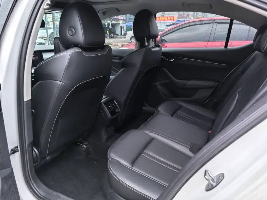 2021 Skoda Octavia 1.4T 150HP L4 7DCT,autocango,china used car exporter,china ev exporter,chinese used car exporter,chinese used ev exporter