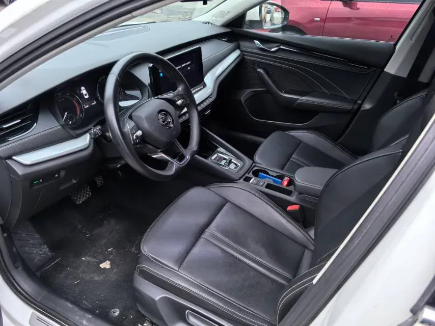 2021 Skoda Octavia 1.4T 150HP L4 7DCT,autocango,china used car exporter,china ev exporter,chinese used car exporter,chinese used ev exporter