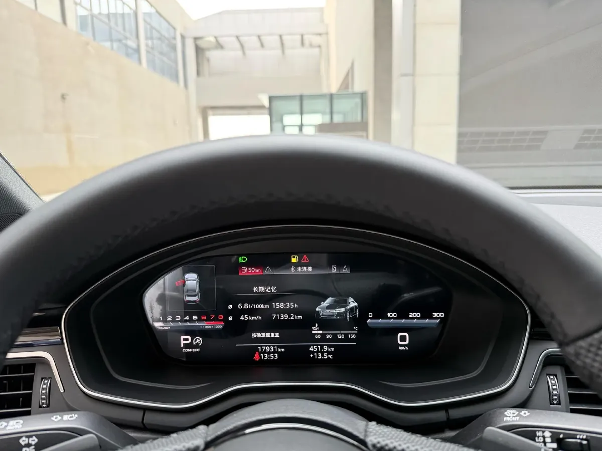 2024 Audi A4L 2.0T 190HP L4 7DCT,autocango,china used car exporter,china ev exporter,chinese used car exporter,chinese used ev exporter