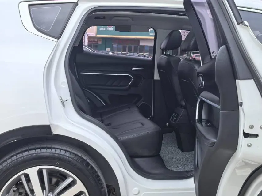 2017 Haval H6 1.5T 169HP L4 7DCT,autocango,china used car exporter,china ev exporter,chinese used car exporter,chinese used ev exporter